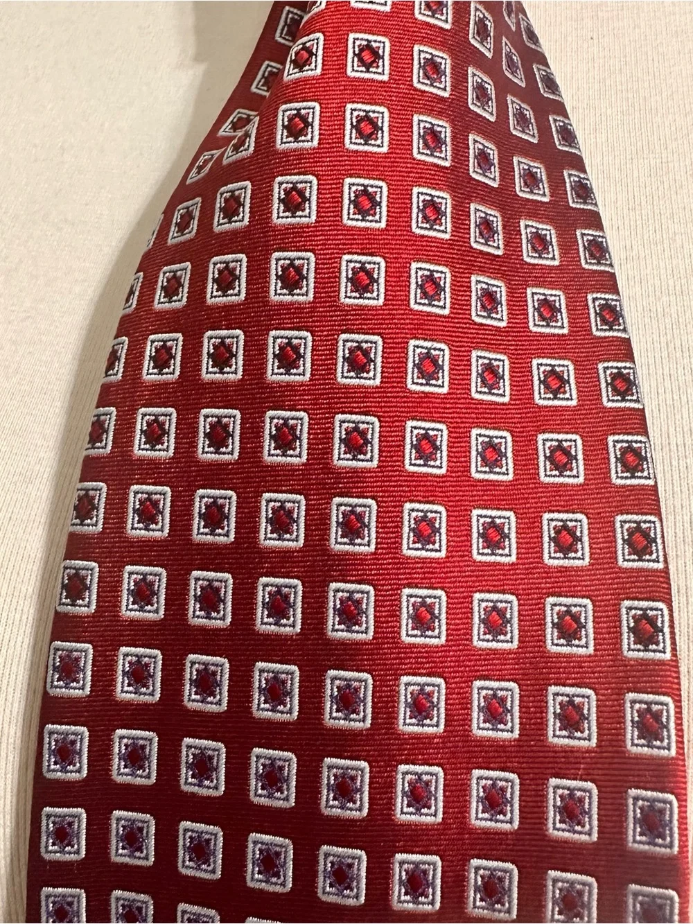 Men's Red Geometric Silk Tie - Classic Pattern Jos a bank
